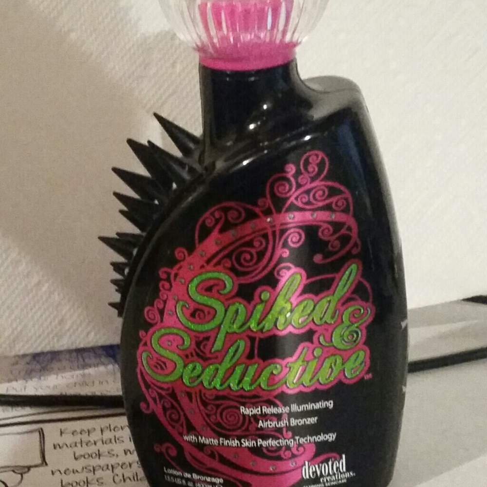 Spiked & Seductive tanning lotion